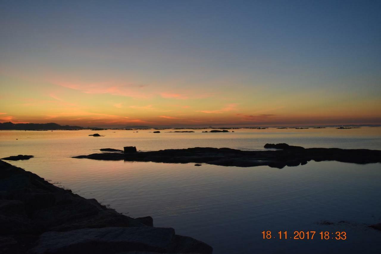 Vistas Al Mar E Isla De La Toja Apartment O Grove Bagian luar foto